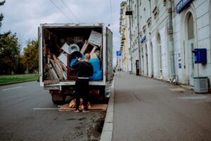 Utylizacja mebli w Krakowie – szybki i legalny sposób na pozbycie się gabarytów